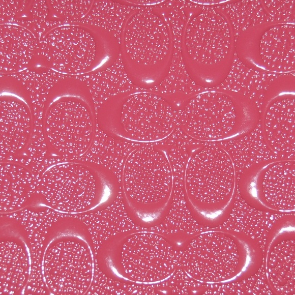 ❌❌🚫SOLD🚫❌❌ New COACH Patent Leather Wristlet NWT - Picture 3 of 8